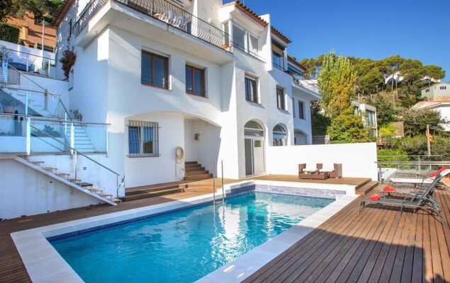 La Sardana - Photo 3